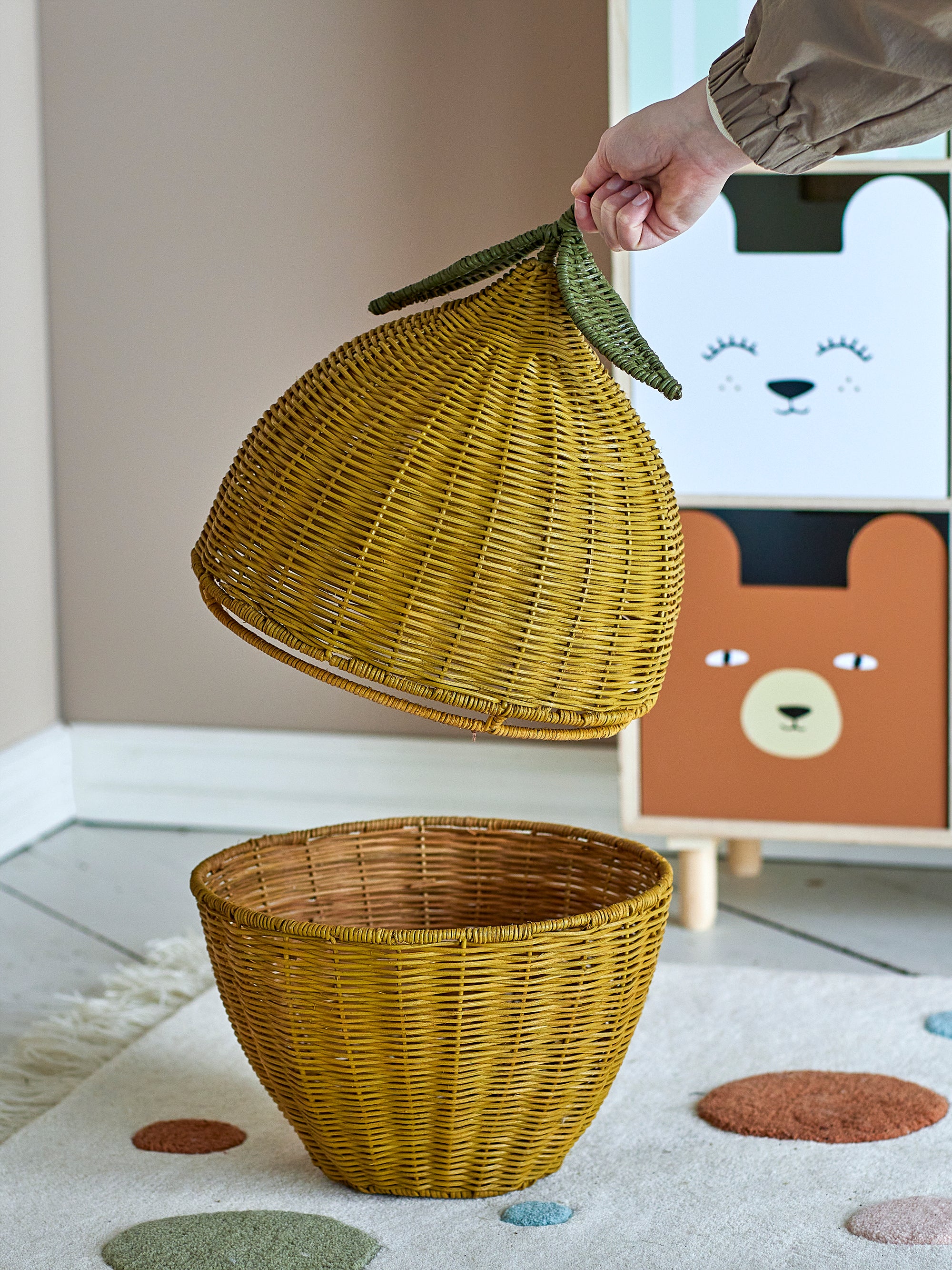 Rattan basket with lid, Sage