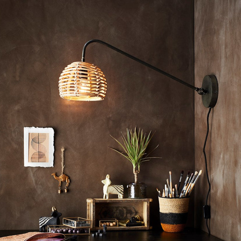 Seinalamp bambusvarjuga