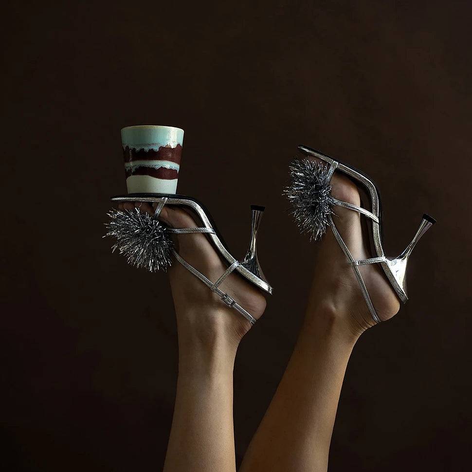 Kinkepakendis lõhnaküünal Frosted Leaves