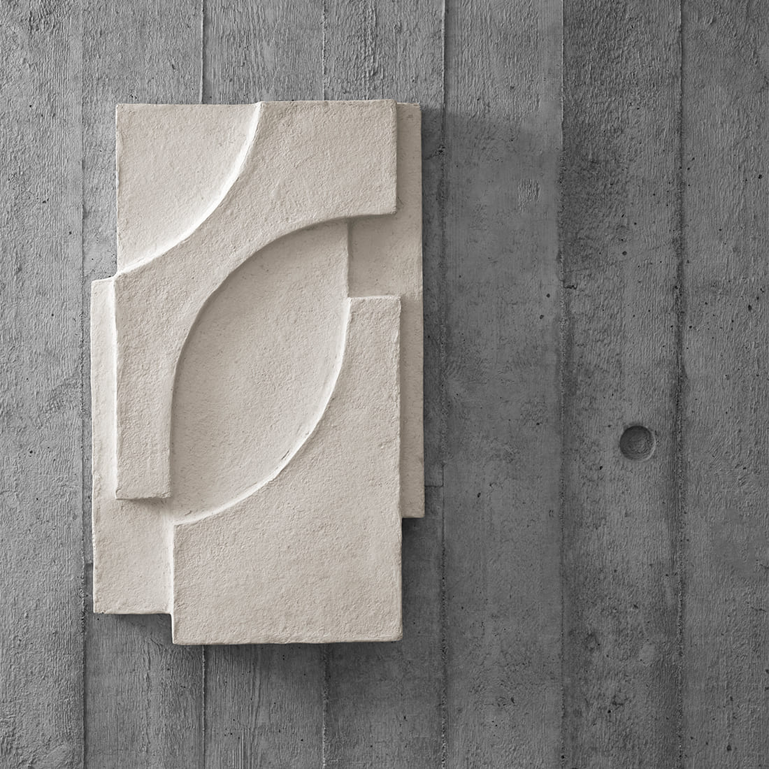 Wall Sculpture Serif off white