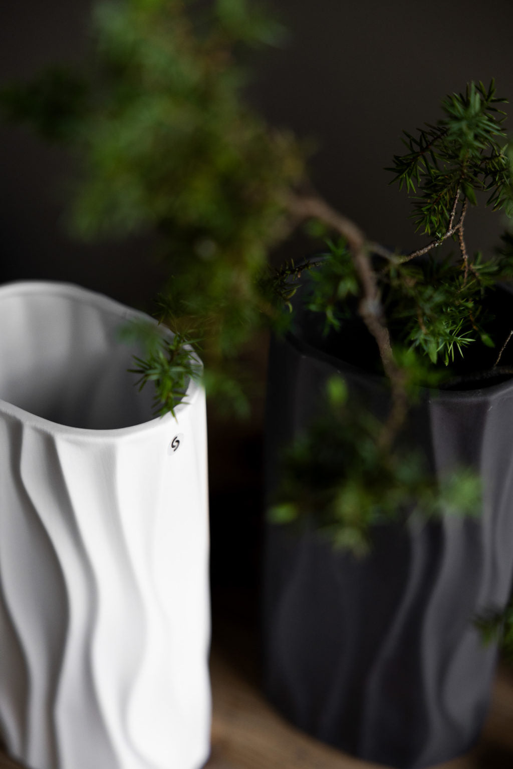 Keraamiline matt vaas Waves