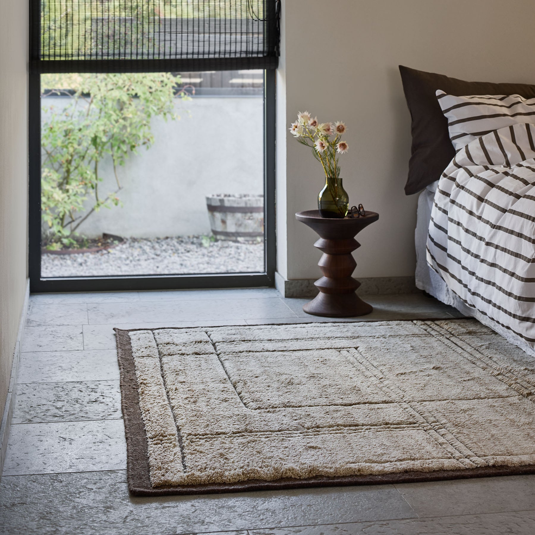 Käsitsi kootud villane vaip 200x300