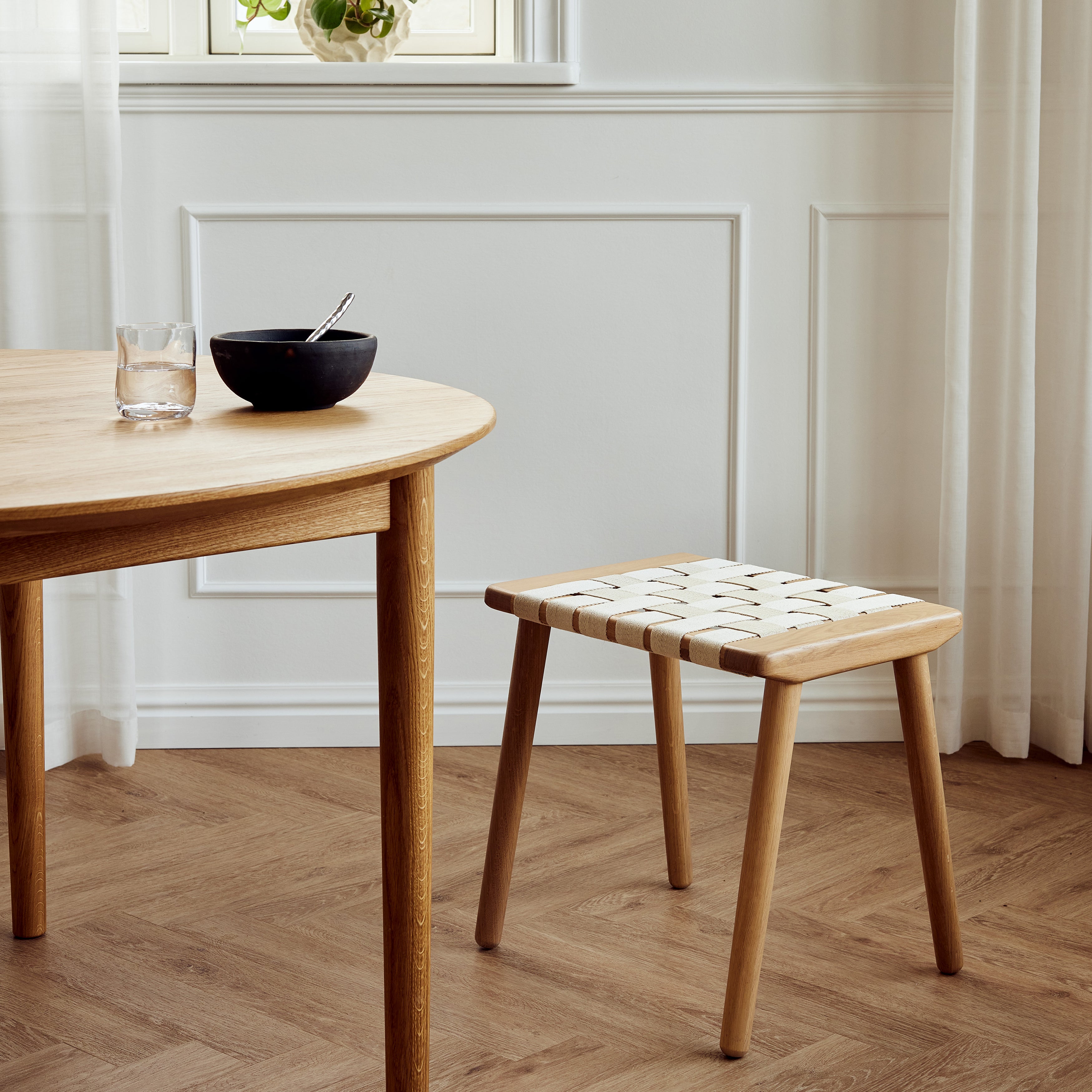 Tammepuidust taburet