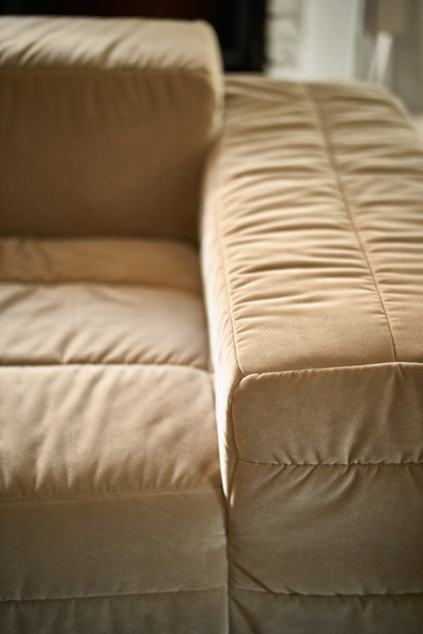 Brut sofa: element right, royal velvet, cream