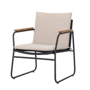 Outdoor chair with armrests