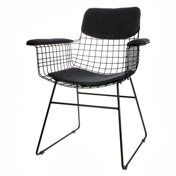 Musta värvi toolikatted metallist käetugedega toolile tooli pehmendused