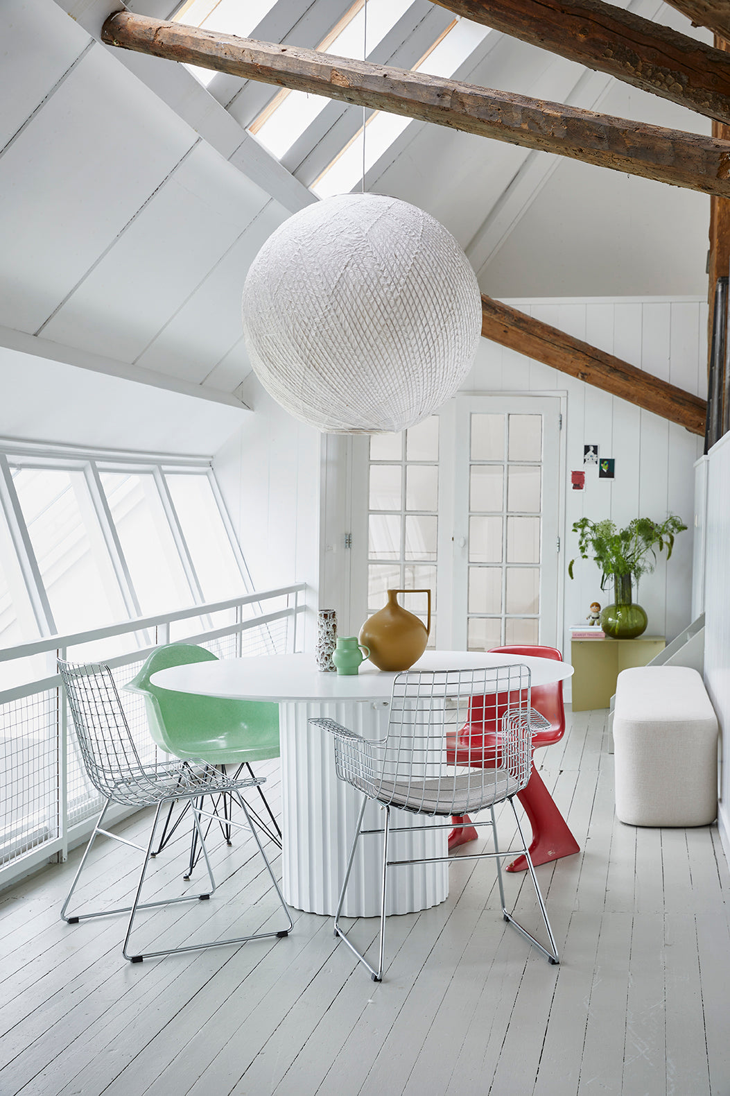 metallist tool hõbedane võrguline võrk moodne moderne stiilne metalne särav stiilne kodu seltskond köögis mugav istumine ajatu disain stockamm tobias ja ida