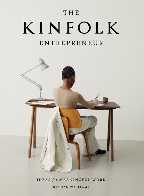 the KINFOLK raamat disain  arhitektuurne aksessuaar kõvade kaantega sisustusraamat