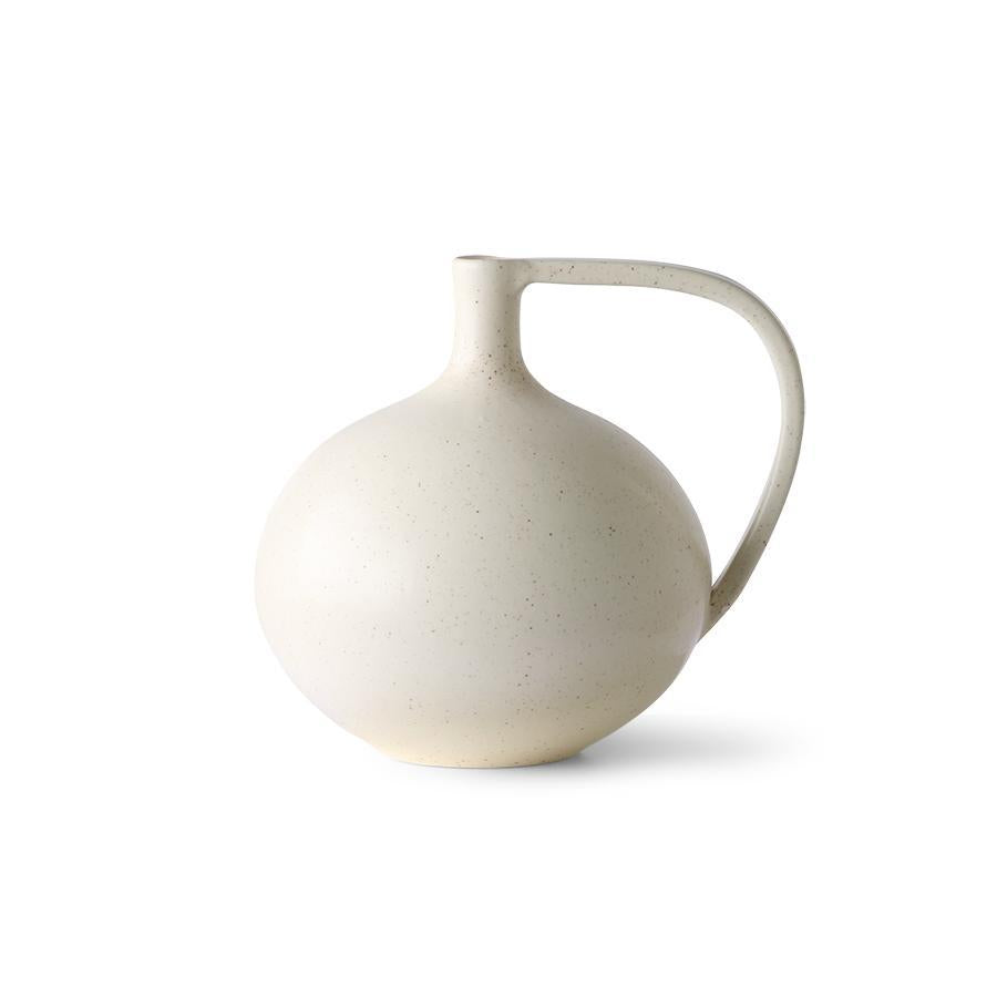 white speckled ceramic jar vase cream with handle decorative keraamiline vaas sangaga täpiline kreem kauni kujuga dekortaiivne kujundusdetail