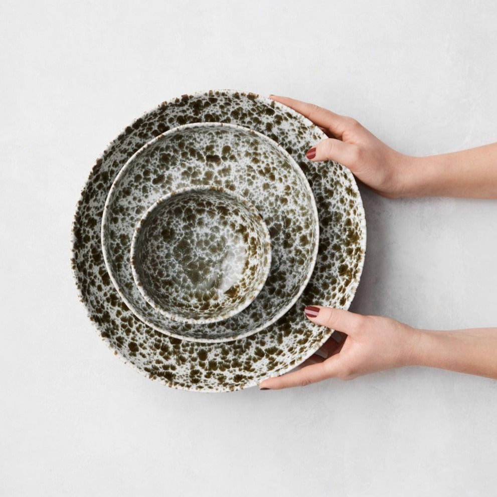 keraamiline salatikauss pritsmustriga glasuuritud kivikeraamika kööginõud kauss kausid bowls köögitarvikud serveerimis kauss