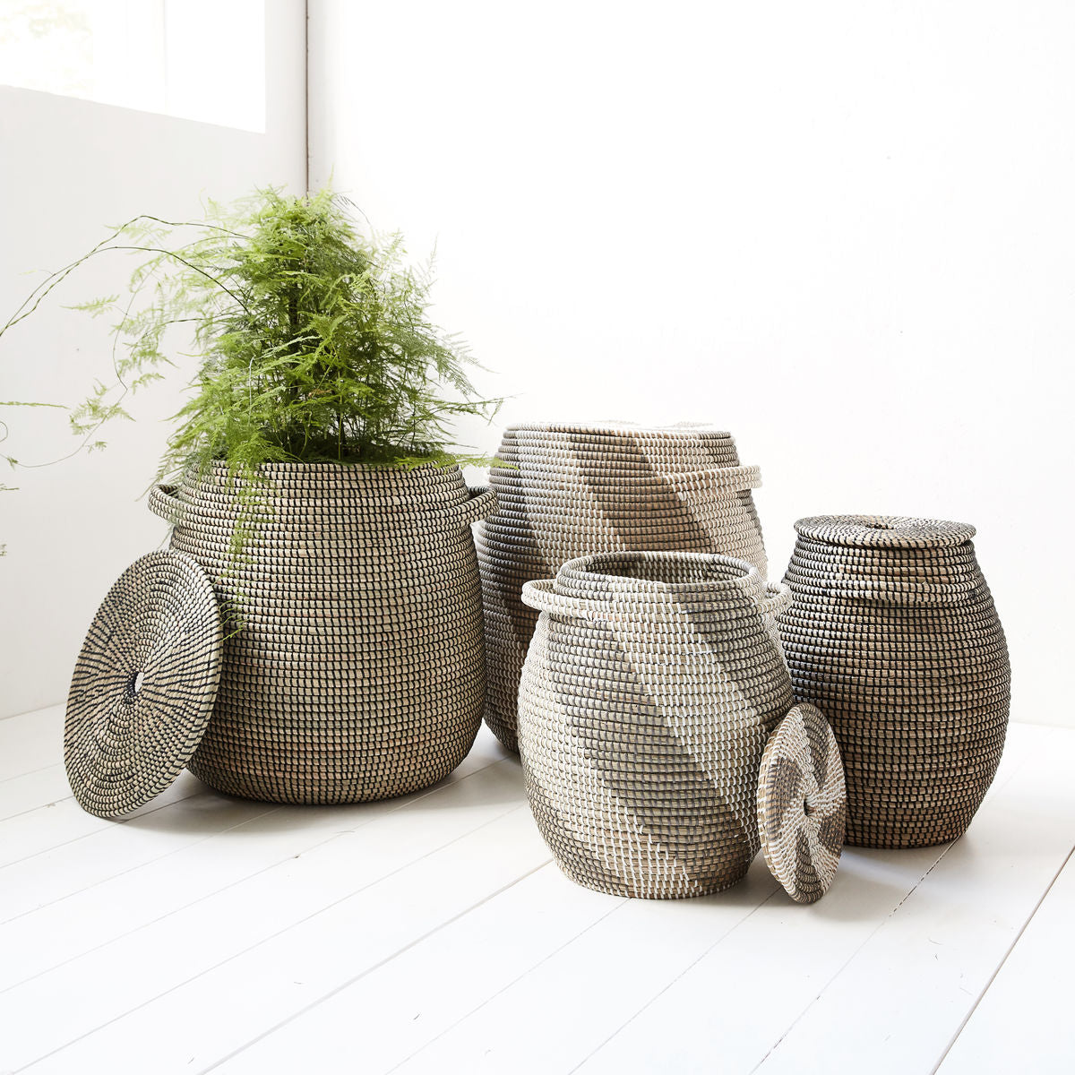 Basket with lid Seagrass L