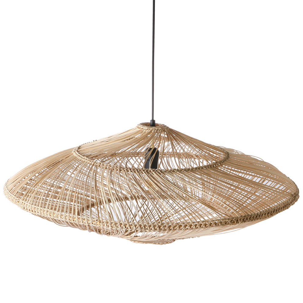 The airy oval-shaped Wicker ceiling lamp is hand-braided from natural rattan. To add coziness and warmth to your home, use it in the bedroom, living room, kitchen or hallway - it fits into any room! Includes ± 210cm cable. Dimmable.